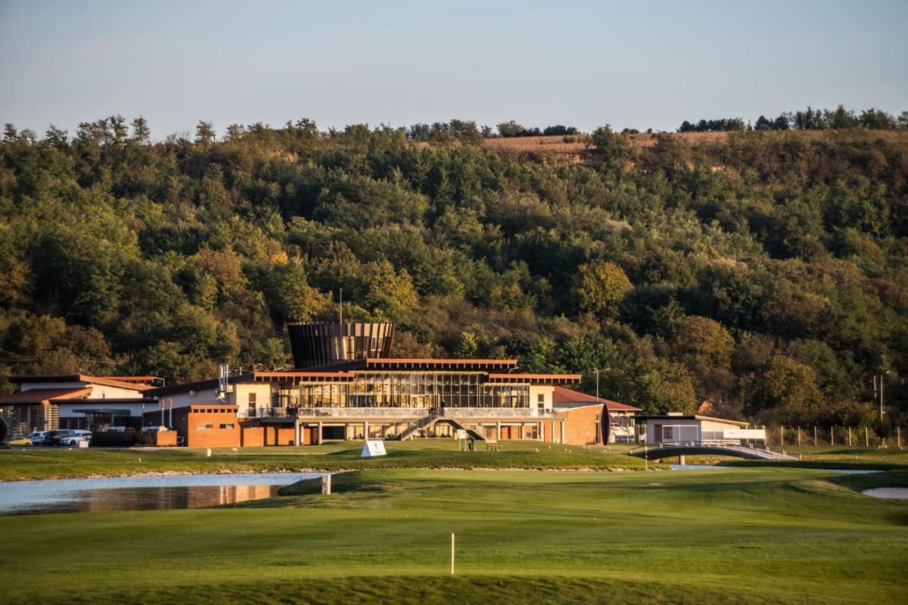 Theodora Golf Club 4* Alba Iulia