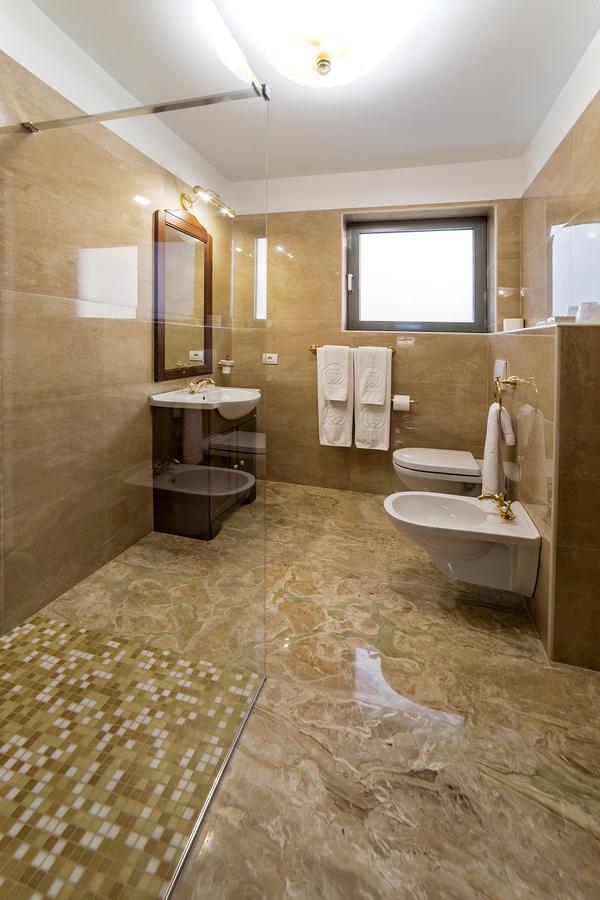 Theodora Golf Club 4*